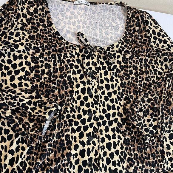 Dex|Cheetah| Has Stretch|Button up|Nice Fabric - Picture 10 of 11